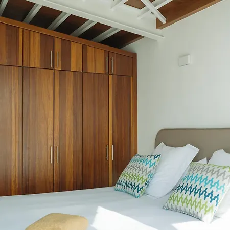 Apartment Lar
